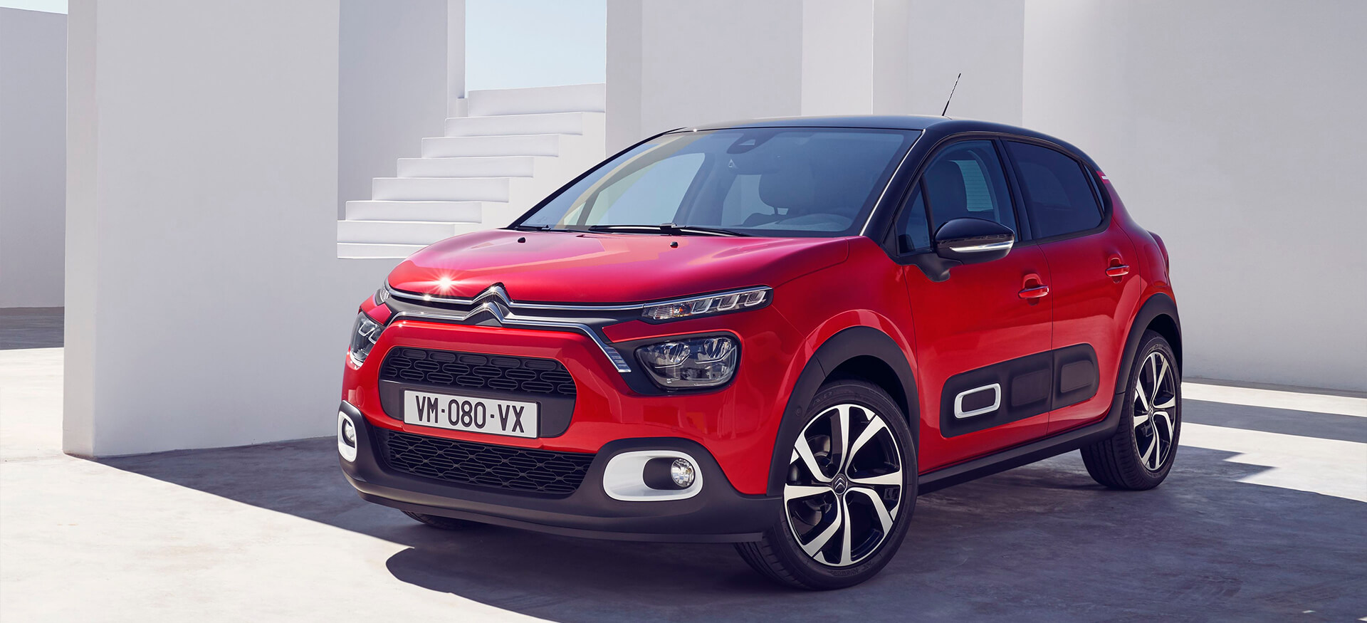 НОВЫЙ CITROËN C3: ЕЩЕ БОЛЬШЕ ИНДИВИДУАЛЬНОСТИ И КОМФОРТА!